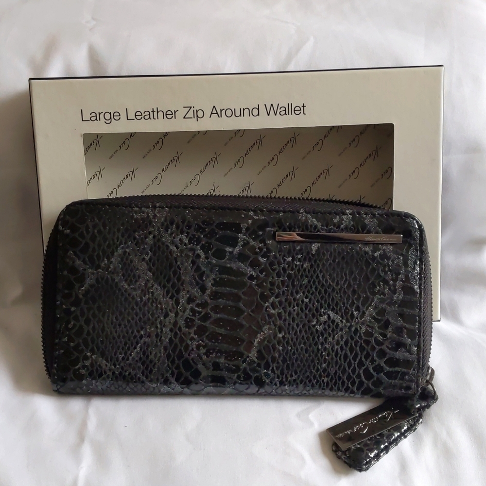 Kenneth Cole Large Leather Zip Around Wallet